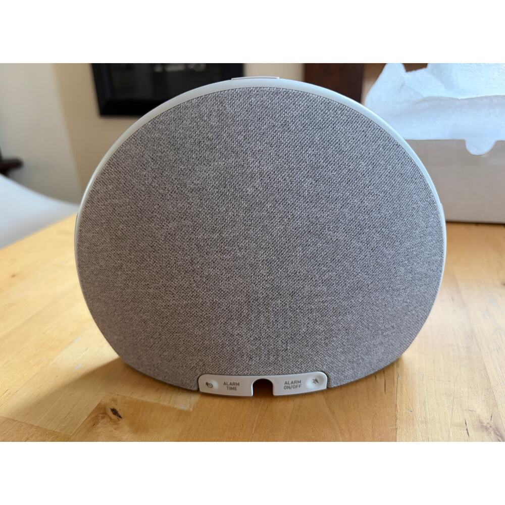 Hatch Restore 1 Smart Sunrise Alarm Clock & Sound Machine Gray - New - Picture 4 of 6